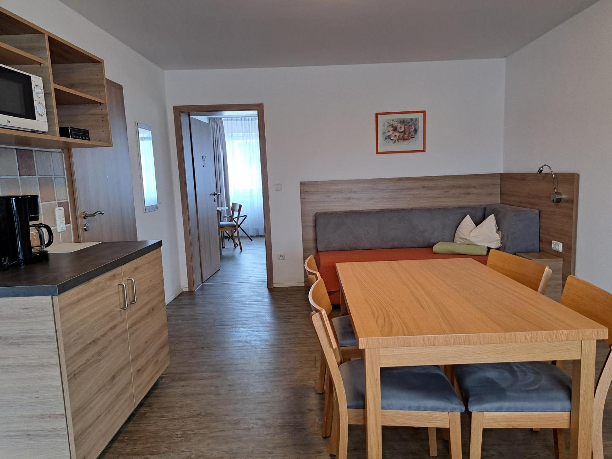 Rathausstuben Hotell Wackersdorf Exteriör bild